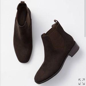 LOFT Chelsea Boots
